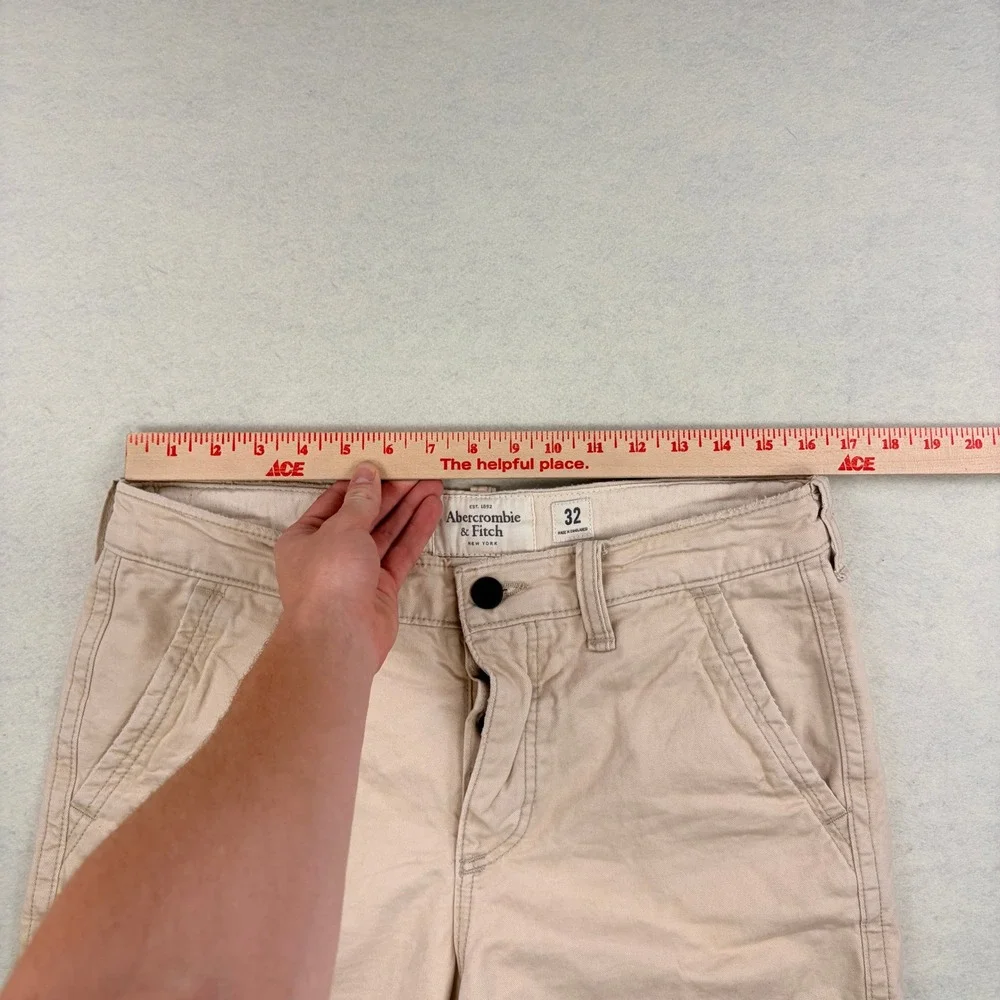 VTG Abercrombie & Fitch Mens Khaki Tan Cotton Twill Button Fly Chino Shorts 32